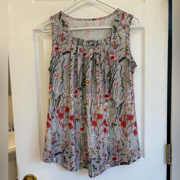 🍒4/$15 Floral Sleeveless Top - Multicolor - Picture 2 of 6